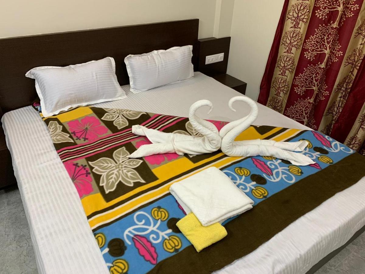 Strategic Inn 普里 外观 照片