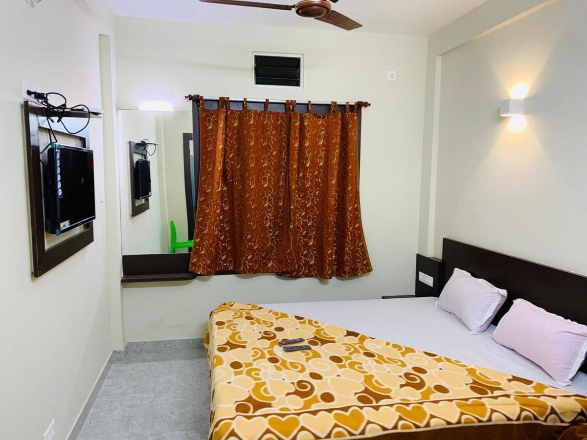 Strategic Inn 普里 外观 照片