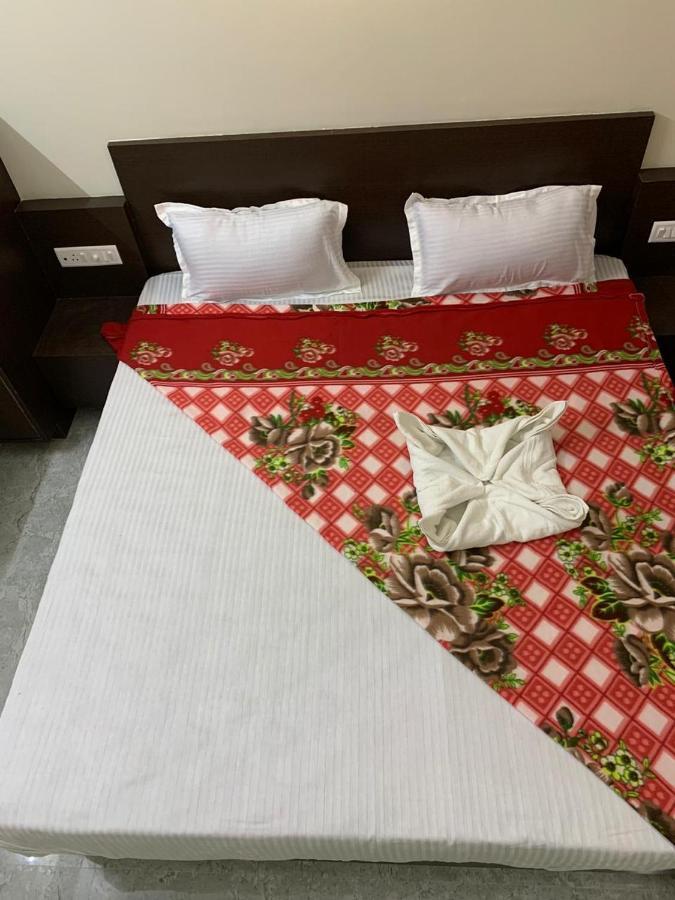 Strategic Inn 普里 外观 照片