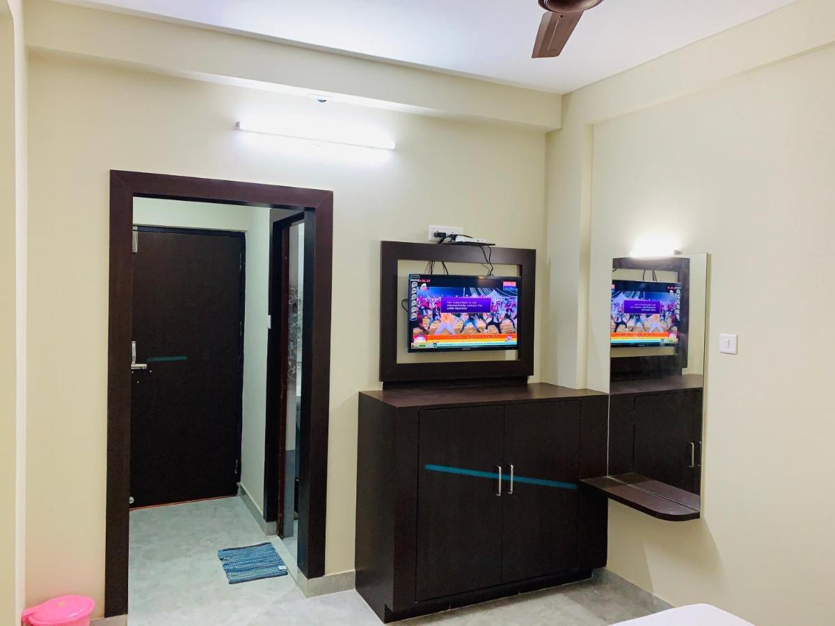 Strategic Inn 普里 外观 照片
