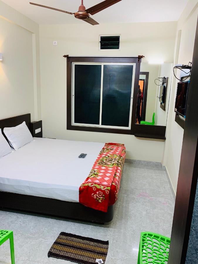 Strategic Inn 普里 外观 照片